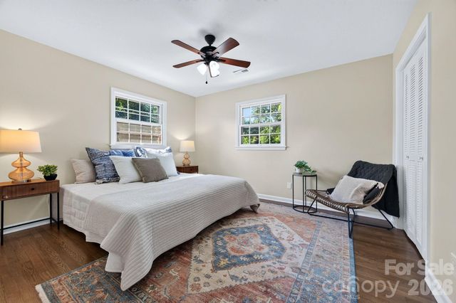 2 Independence Boulevard, Asheville, NC 28805