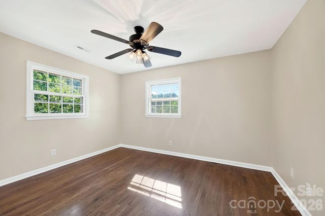 2 Independence Boulevard, Asheville, NC 28805