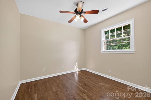 2 Independence Boulevard, Asheville, NC 28805