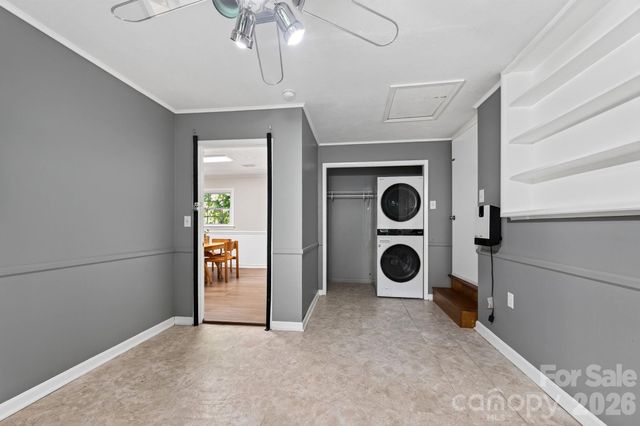 2 Independence Boulevard, Asheville, NC 28805