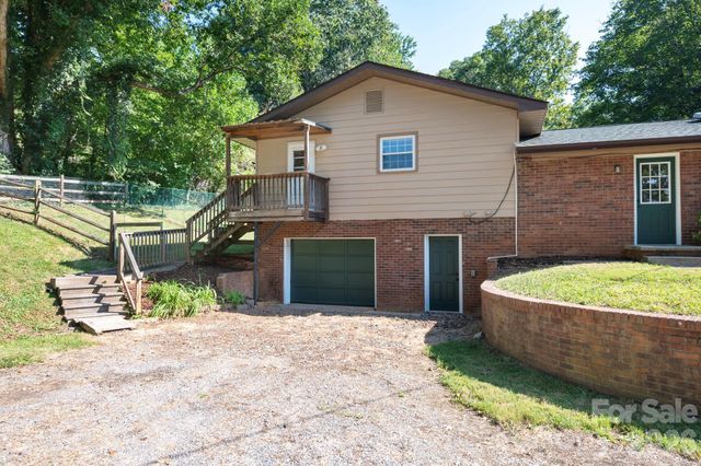 2 Independence Boulevard, Asheville, NC 28805