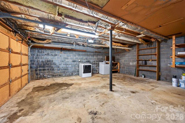 2 Independence Boulevard, Asheville, NC 28805