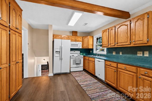 2 Independence Boulevard, Asheville, NC 28805