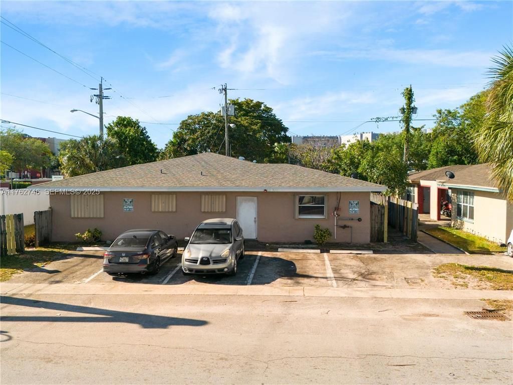 5600 NW 27th Court 5604, Lauderhill, FL 33313
