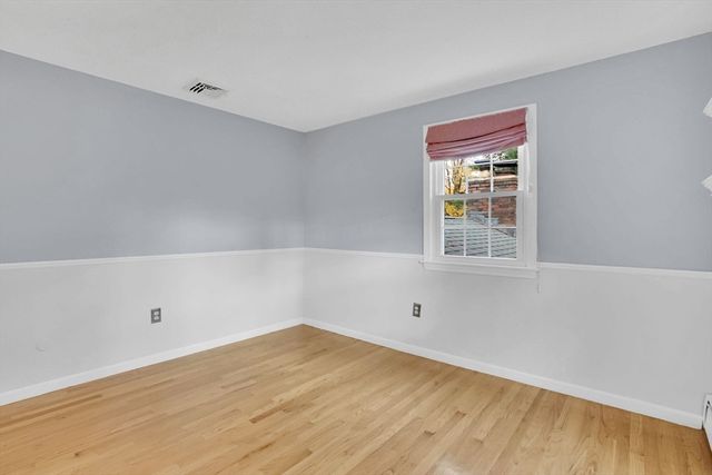 196 Cambridge Cir, Longmeadow, MA 01106