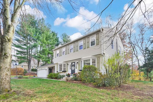 196 Cambridge Cir, Longmeadow, MA 01106