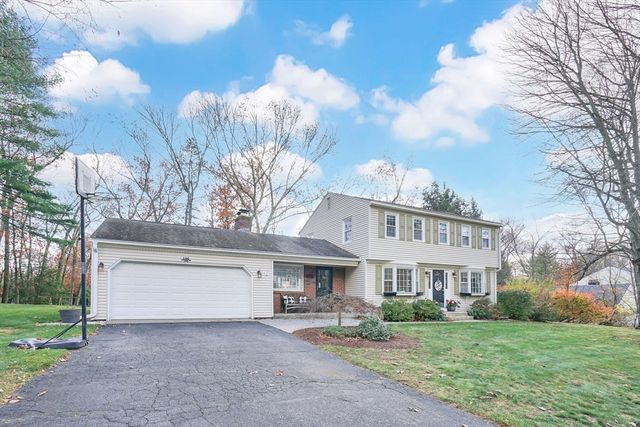 196 Cambridge Cir, Longmeadow, MA 01106