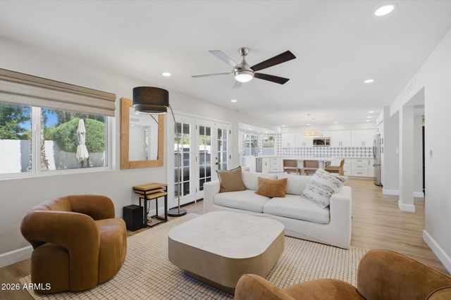 7720 E TURQUOISE Avenue, Scottsdale, AZ 85258