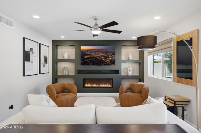 7720 E TURQUOISE Avenue, Scottsdale, AZ 85258