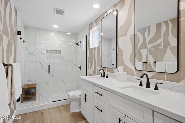 7720 E TURQUOISE Avenue, Scottsdale, AZ 85258