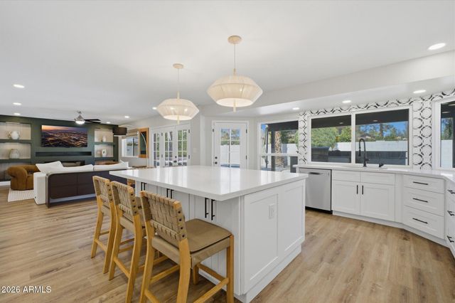 7720 E TURQUOISE Avenue, Scottsdale, AZ 85258