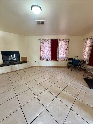 7362 Lionel, Paramount, CA 90723