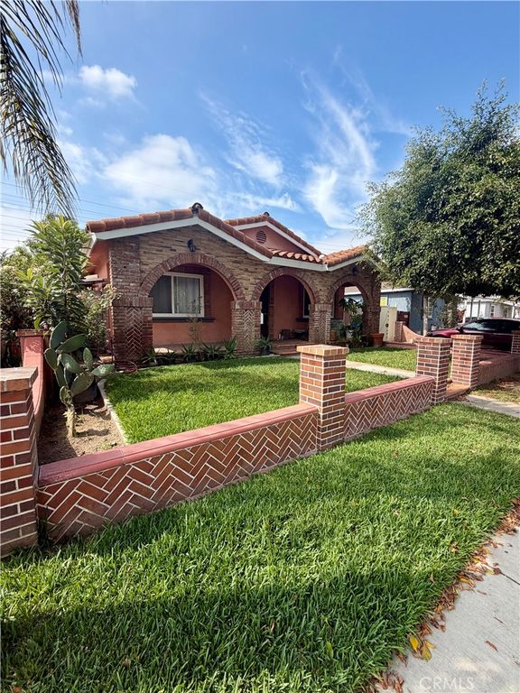 7362 Lionel, Paramount, CA 90723 — photo 2
