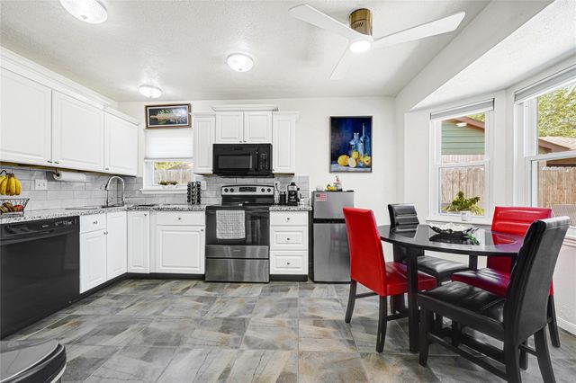 8031 Summer Place Drive, Humble, TX 77338