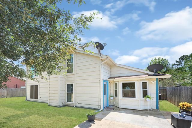 8031 Summer Place Drive, Humble, TX 77338