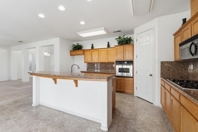 1406 Lily Avenue, Sanger, CA 93657