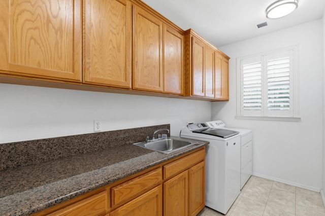 1406 Lily Avenue, Sanger, CA 93657