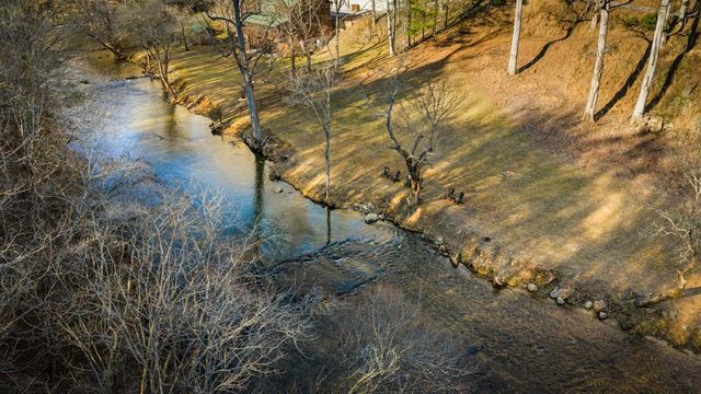 166 Red Oak Lane, Mccaysville, GA 30555