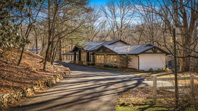 166 Red Oak Lane, Mccaysville, GA 30555