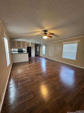 110 Deer Park Rd Unit B, La Vernia, TX 78121