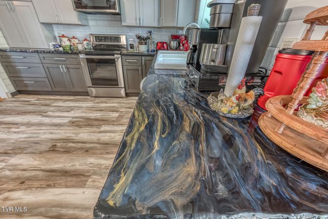 22478 Clayman Valley Road, Bristol, VA 24202