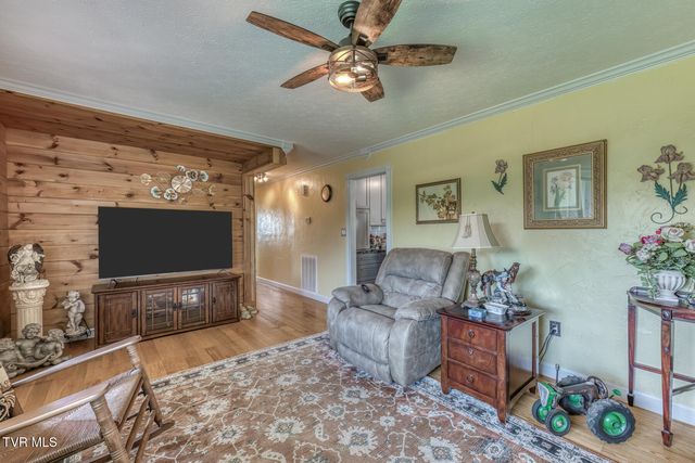 22478 Clayman Valley Road, Bristol, VA 24202