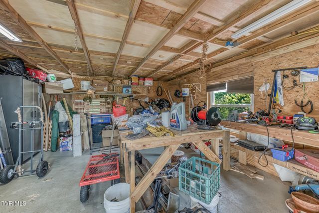 22478 Clayman Valley Road, Bristol, VA 24202