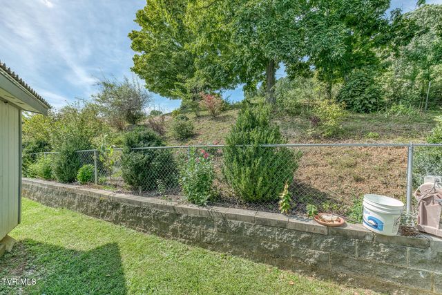 22478 Clayman Valley Road, Bristol, VA 24202