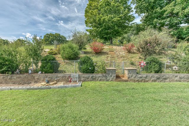 22478 Clayman Valley Road, Bristol, VA 24202