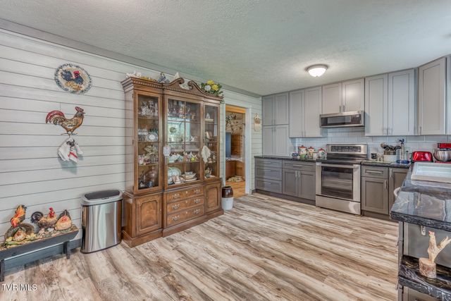 22478 Clayman Valley Road, Bristol, VA 24202