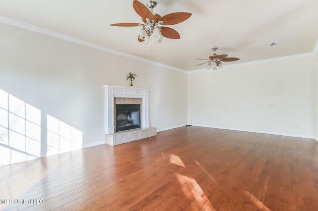 1066 Conley Circle, Ocean Springs, MS 39564