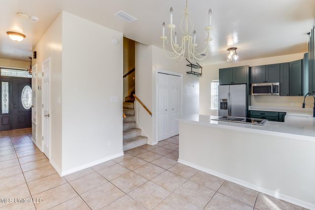 1066 Conley Circle, Ocean Springs, MS 39564