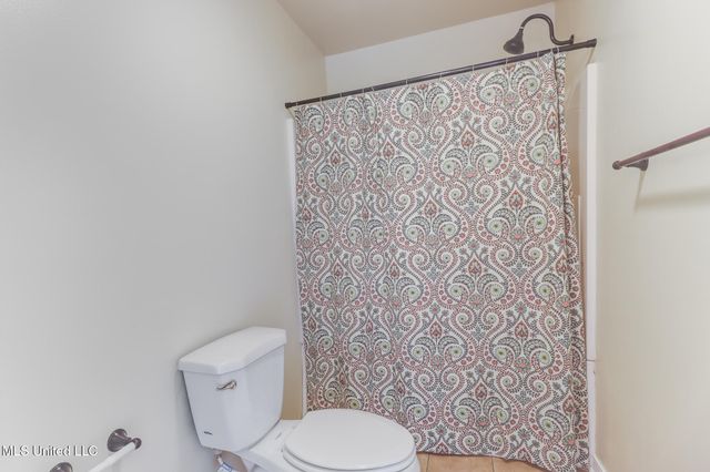 1066 Conley Circle, Ocean Springs, MS 39564