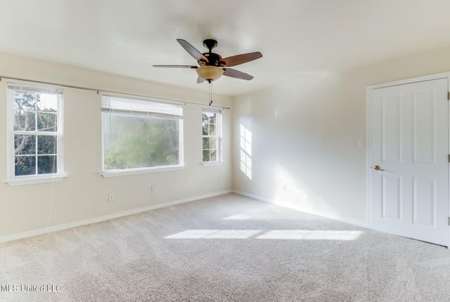 1066 Conley Circle, Ocean Springs, MS 39564