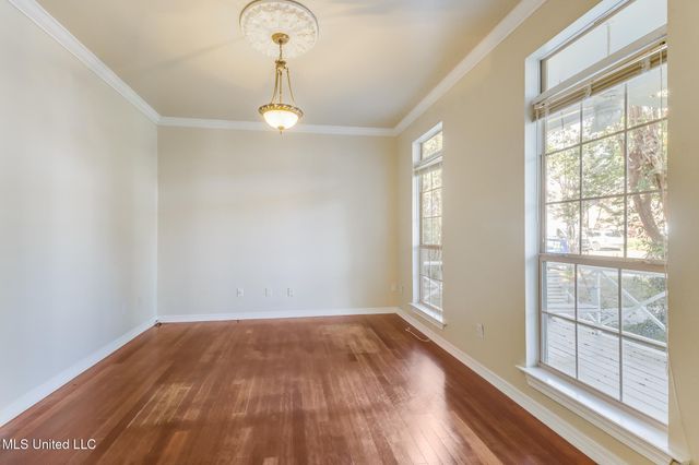 1066 Conley Circle, Ocean Springs, MS 39564