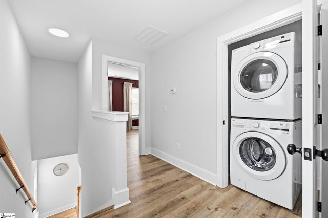 8 Robin Hood Road, Taylors, SC 29687