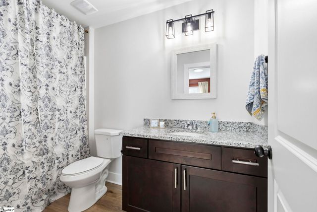 8 Robin Hood Road, Taylors, SC 29687