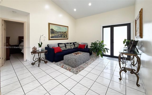 20520 SW 124th Pl, Miami, FL 33177