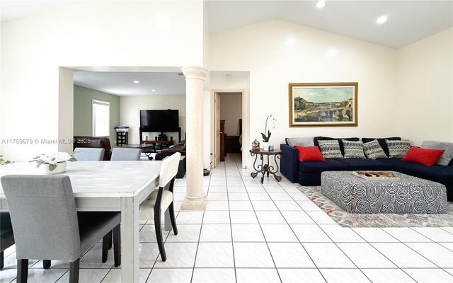 20520 SW 124th Pl, Miami, FL 33177