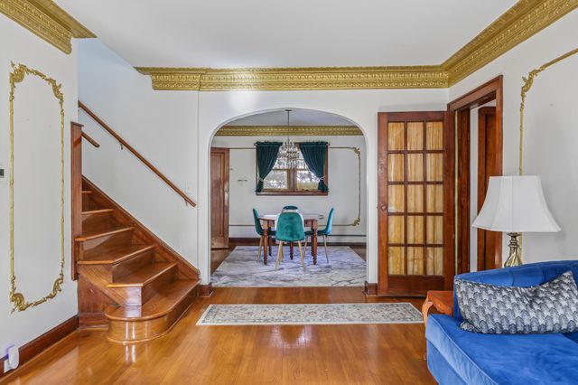 1053 W Forest Avenue, Muskegon, MI 49441