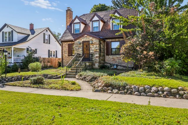 1053 W Forest Avenue, Muskegon, MI 49441