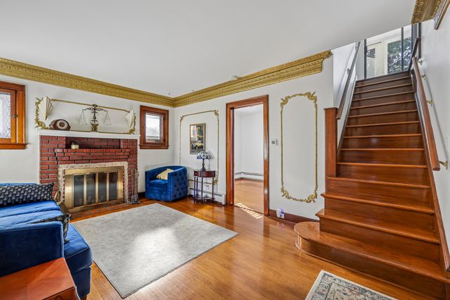1053 W Forest Avenue, Muskegon, MI 49441