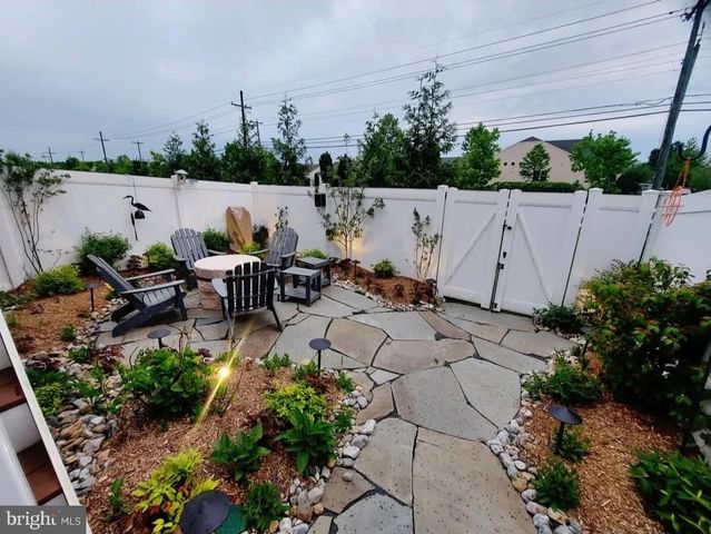 14 EDDY WAY, Marlton, NJ 08053