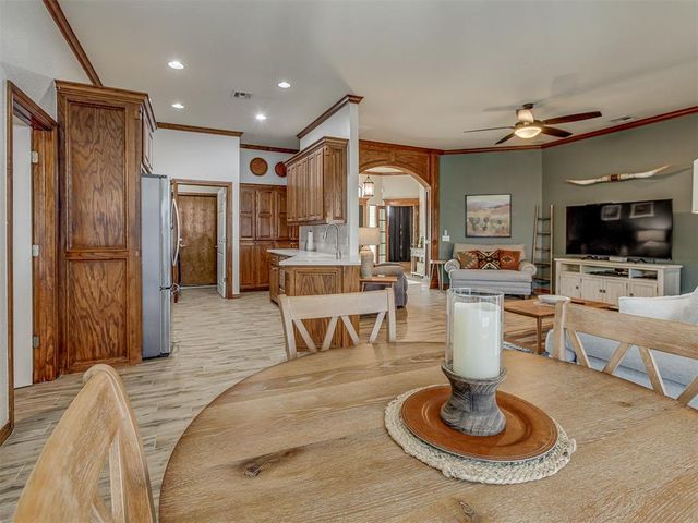 609 N Ponderosa Way, Mustang, OK 73064