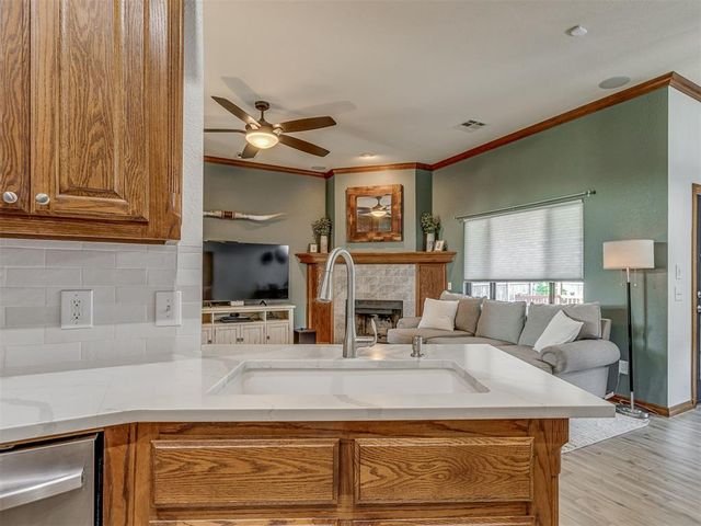 609 N Ponderosa Way, Mustang, OK 73064