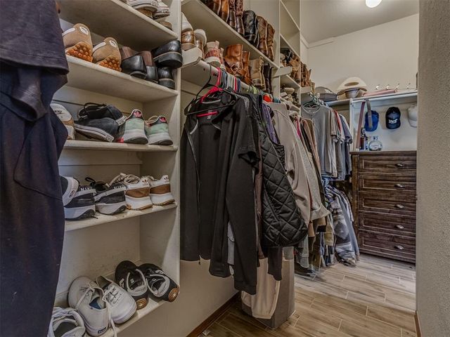 609 N Ponderosa Way, Mustang, OK 73064