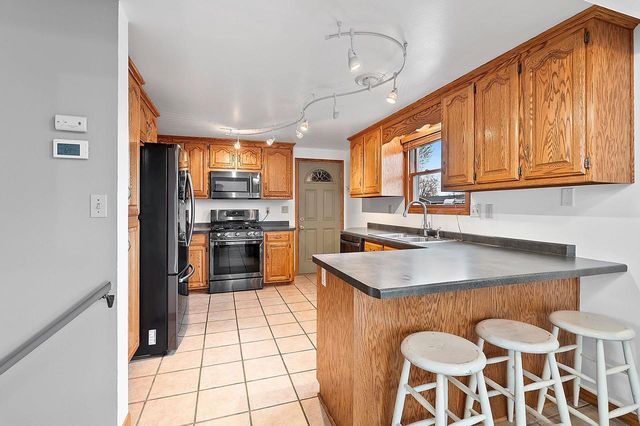 860 FRIBOURG STREET, De Pere, WI 54115