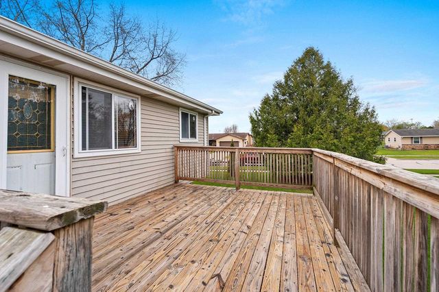 860 FRIBOURG STREET, De Pere, WI 54115