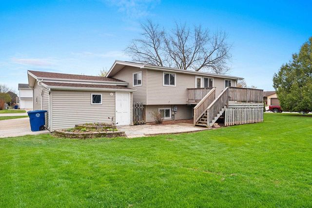 860 FRIBOURG STREET, De Pere, WI 54115