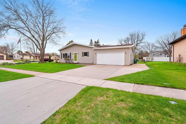 860 FRIBOURG STREET, De Pere, WI 54115